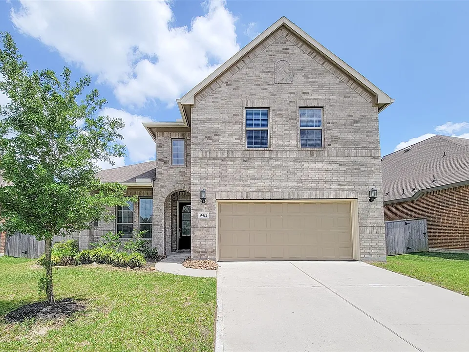 9422 Vista Falls Trce