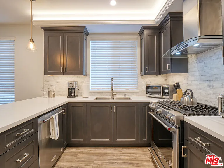 8700 Chalmers Dr #Penthouse 401 — Photo 19