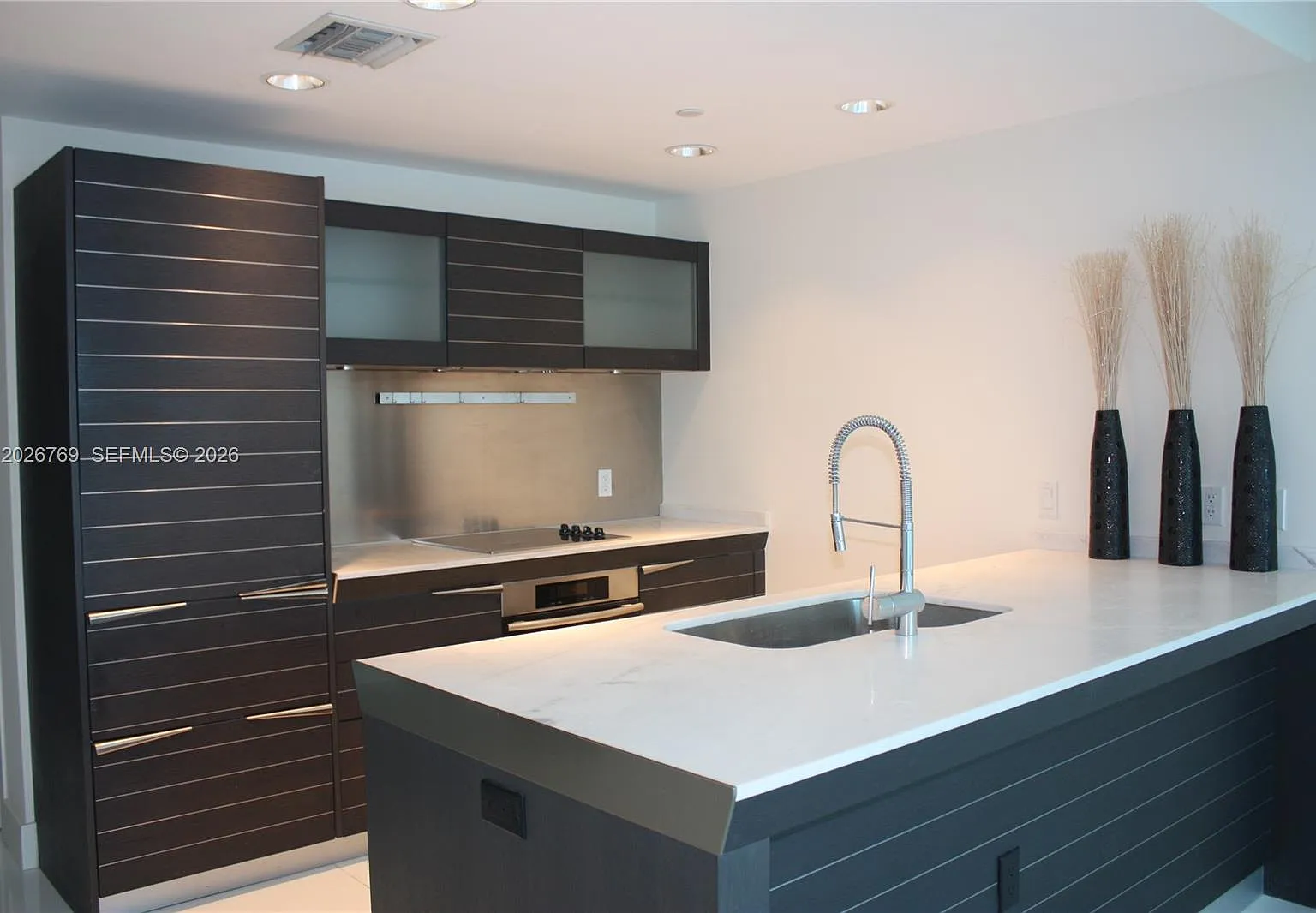 Epic West Condo — Photo 3