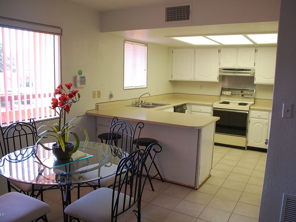 1st image of 12222 N PARADISE VILLAGE Parkway E #210