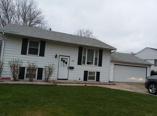 1057 Briarcliff Dr, Rantoul, IL 61866