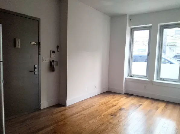 245 Frost Street image 12 of 14