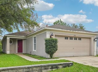 1502 Marsh Wood Dr, Seffner, FL 33584