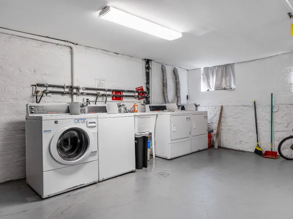 14-23 31st Avenue image 10 of 12