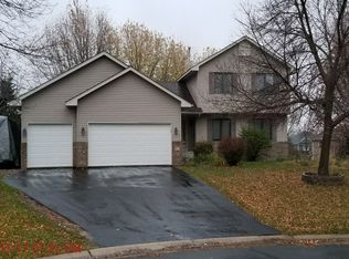 8551 Alisa Ct, Chanhassen, MN 55317