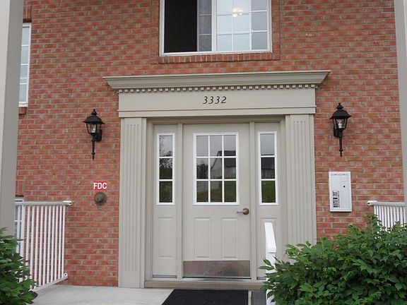 2nd image of 3332 Emerald Lakes Dr Unit 1C
