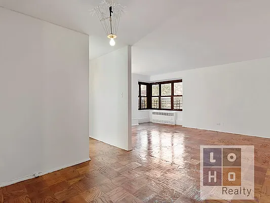 Sold by LoHo Realty | media 17