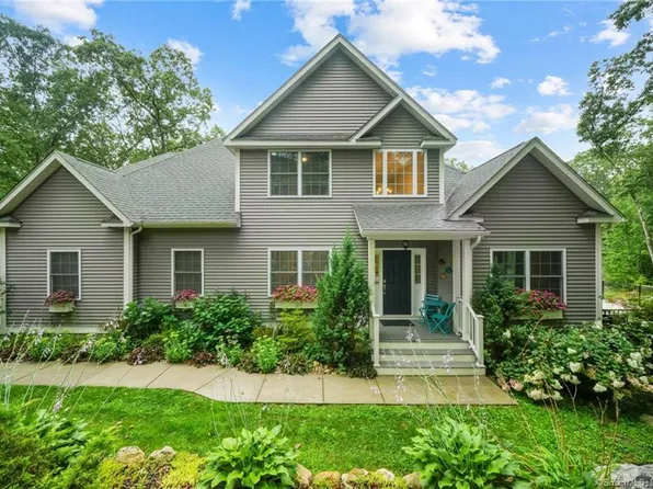 68 Goldberg Road, Colchester, CT 06415