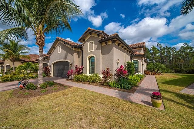1st image of 9421 Isla Bella Cir