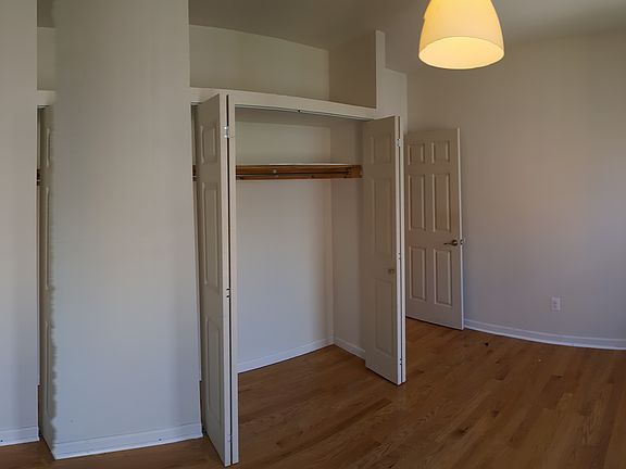 4th image of 256 Pacific St APT 017