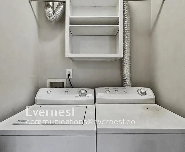 2418 E Franklin St #U104 — Photo 15
