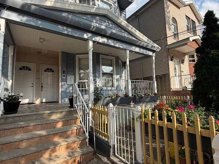 156 Clerk St — Photo 1
