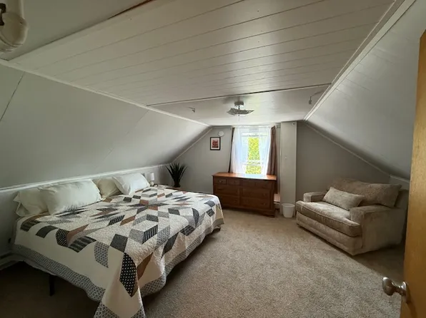 327 Shusta Rd #1, Madison, ME 04950