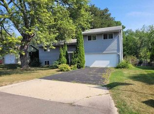 4104 Shirley Rd, Rockford, IL 61108