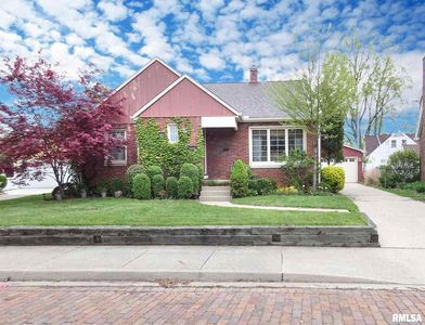 2505 W Sherman Ave, Peoria, IL, 61604