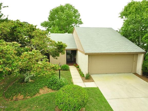 2nd image of 2320 Latrium Cir N