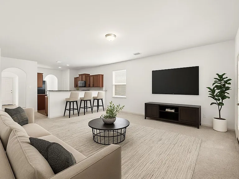 718 Crystal Lakes Dr — Photo 10