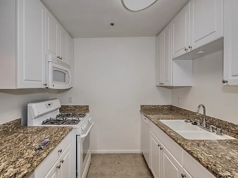 729 S Knott Ave #127 — Photo 4