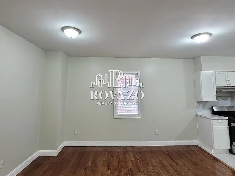 452 Irvine Turner Blvd #2 — Photo 4