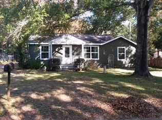 373 Pecan St E, Fairhope, AL 36532