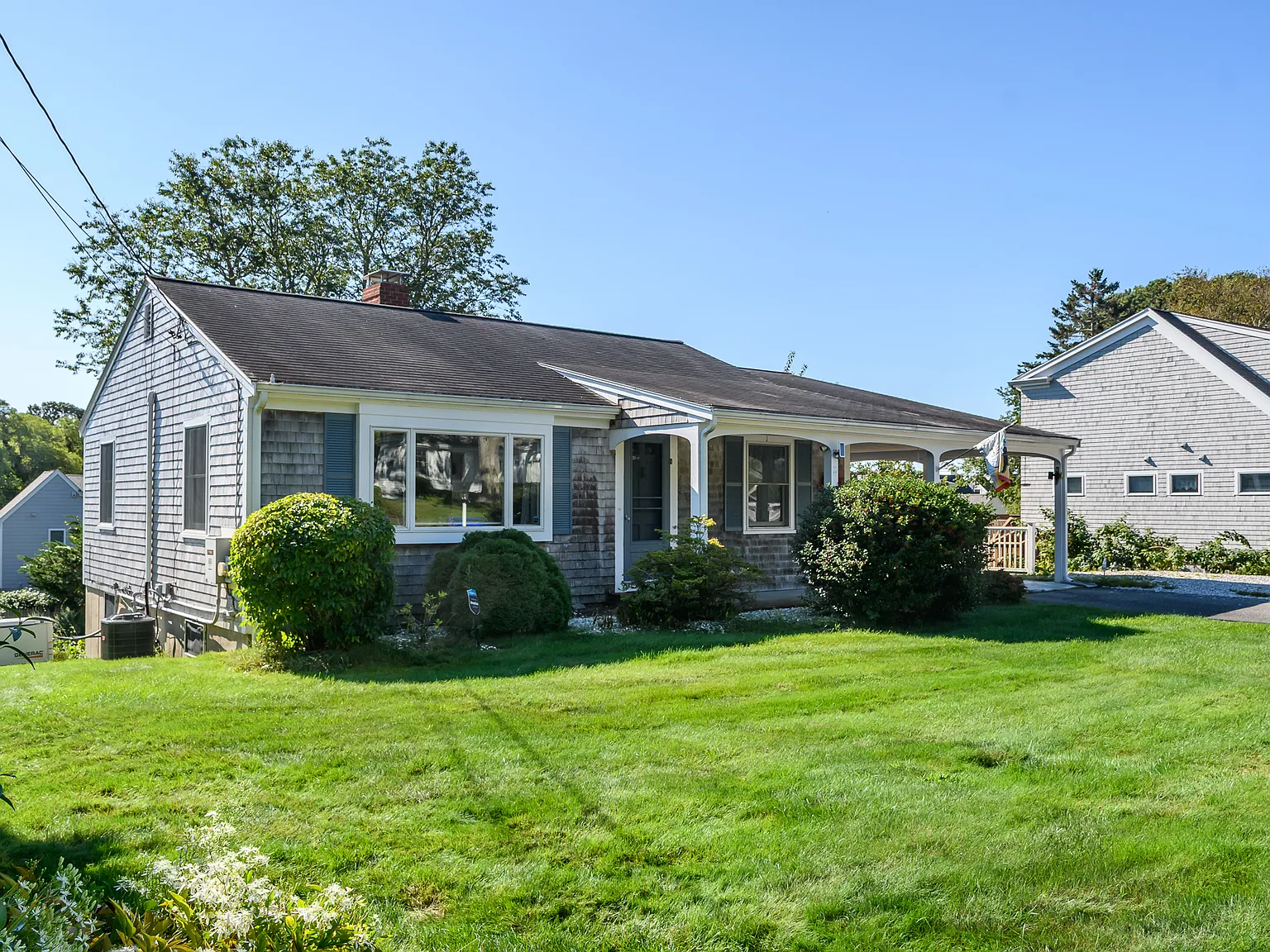 2 bed, 1.5 bath, 1680 sqft, $2,000 — Photo 1