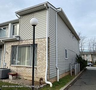 2nd image of 76 Macon Ave #A