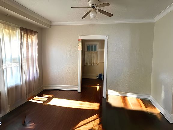 5th image of 15111 Ashland Ave