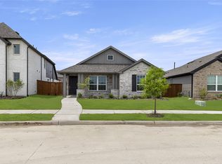 8030 Grotto Dr, Royse City, TX 75189