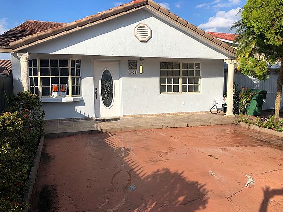 2nd image of 8925 NW 117th St