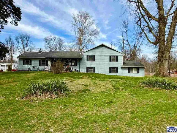 7297 S Pine Hill St, Terre Haute, IN 47802