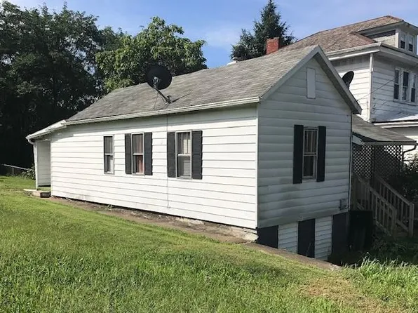 102 Liberty St, Uniontown, PA 15401