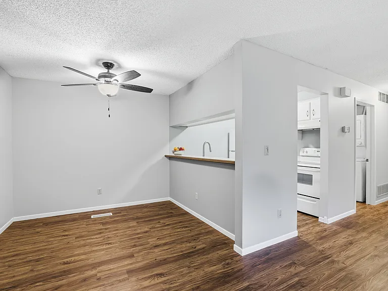 8856 Jasmine Ln — Photo 9