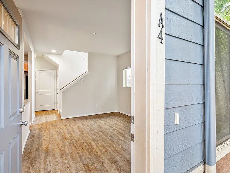 Pinnacle Townhomes — Photo 17