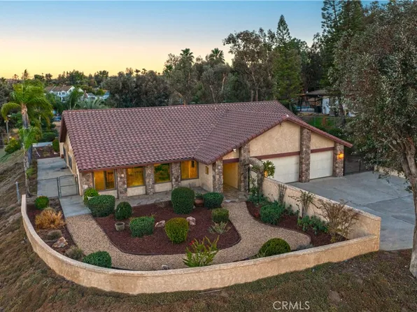 16725 Skycrest Dr, Riverside, CA 92504