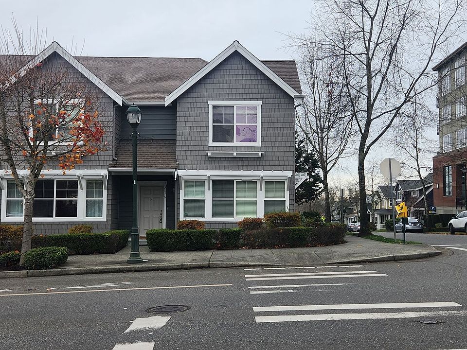 1st image of 2476 NE Park Dr