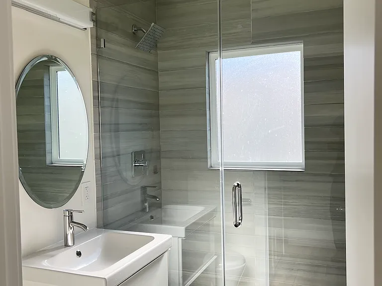 2206 Ocean Park Blvd #D — Photo 5
