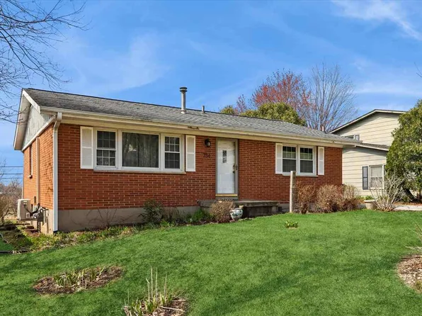 734 14th Ave, Coralville, IA 52241