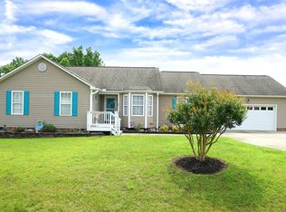 24 Golden Curls Ct, Clayton, NC 27520