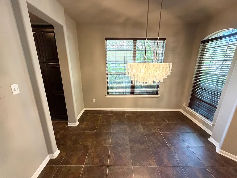 3713 Broadwinged Hawk Cv — Photo 9