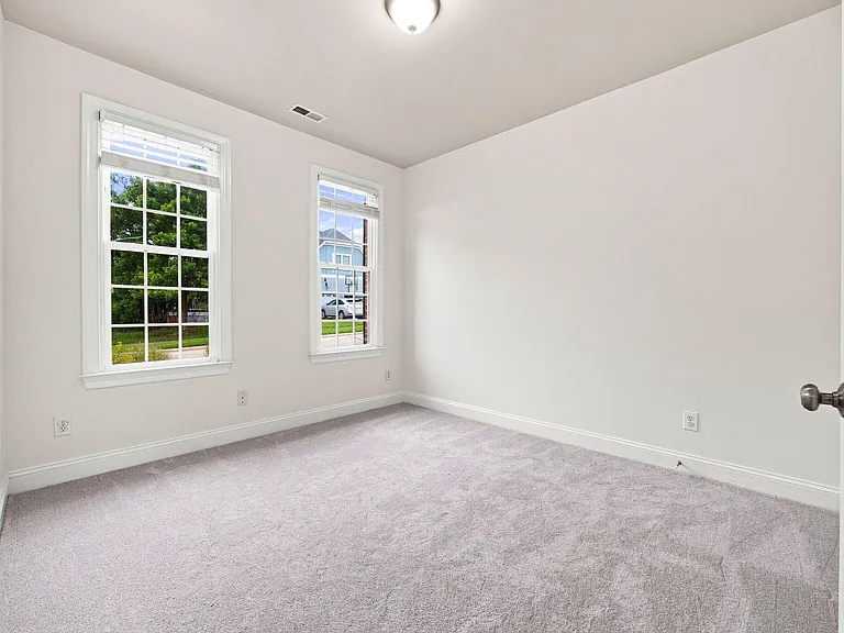 401 Waverly Hills Dr — Photo 13