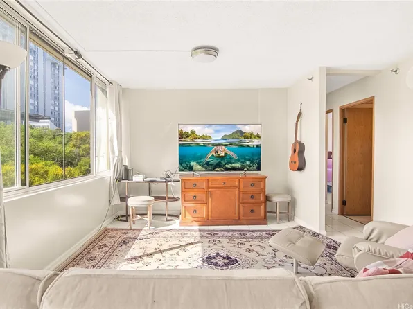 3033 Ala Ilima St APT 502, Honolulu, HI 96818