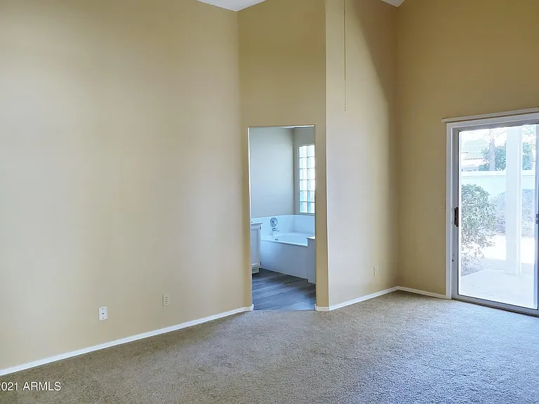 1325 N Malibu Ln — Photo 12