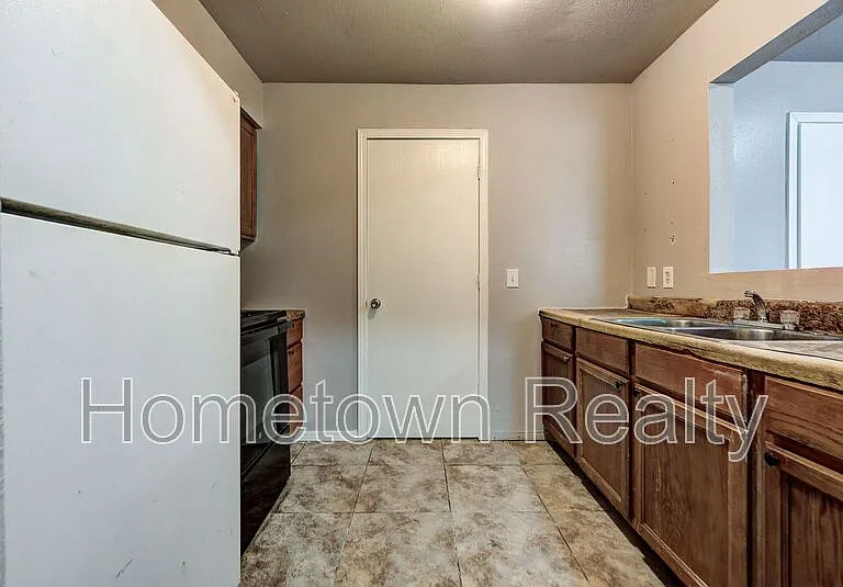 312 NW 118th St — Photo 9