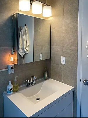 Rented by MySpaceNYC | media 25