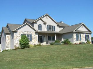 105 Old Field Dr, Bloomsburg, PA