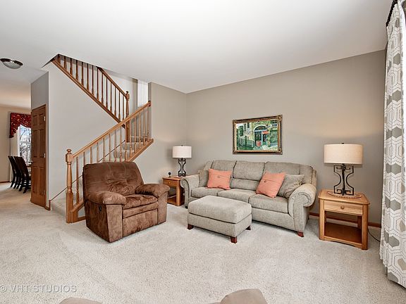 4th image of 482 Oakhurst Ln