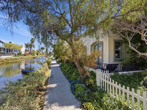 414 Carroll Canal, Venice, CA 90291