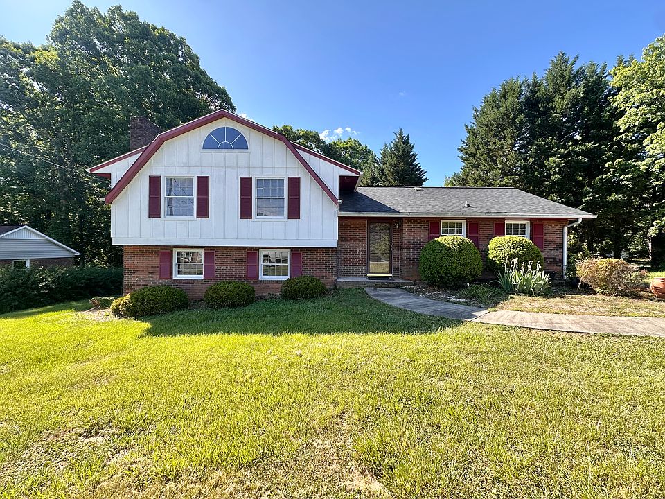 1st image of 158 Raven Cir