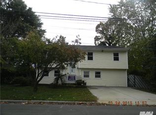 1360 America Ave, West Babylon, NY 11704
