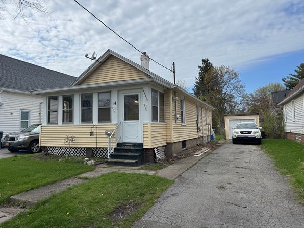 14 Holworthy St